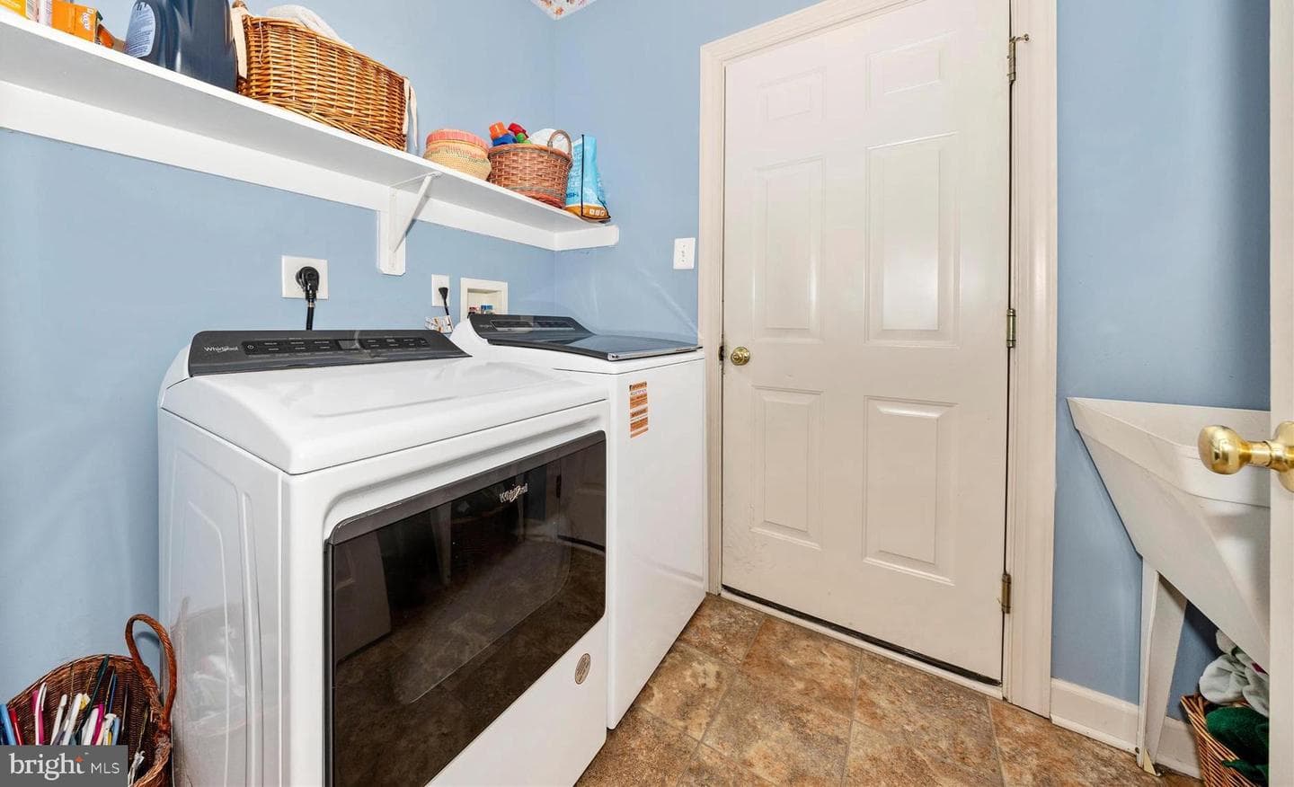 9102 Travener Circle photo 28