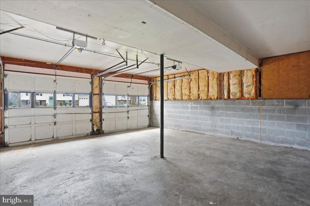 215 Challedon Drive photo 24