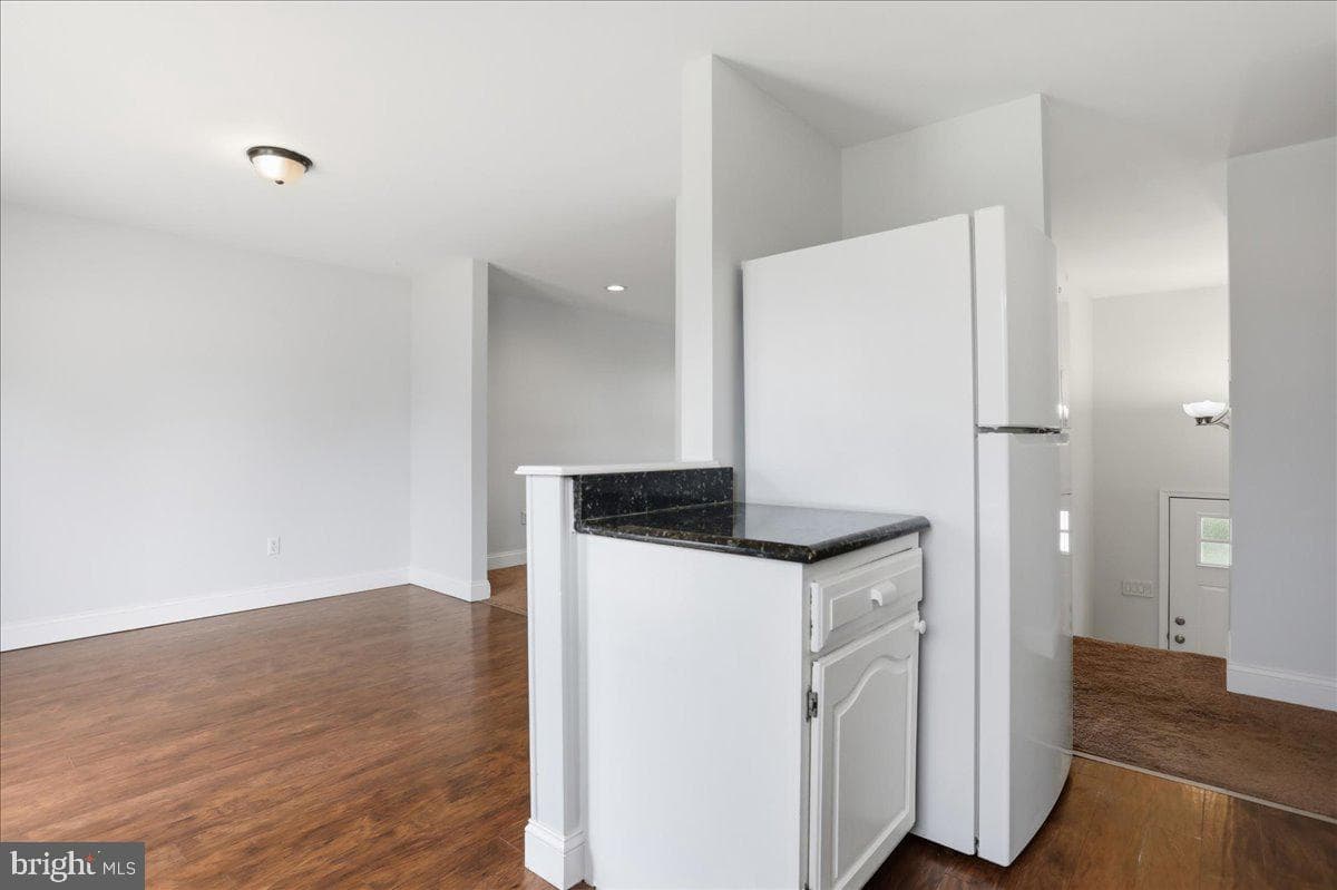 215 Challedon Drive photo 8
