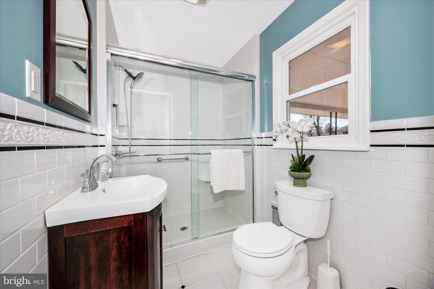 504 Valley Street photo 26
