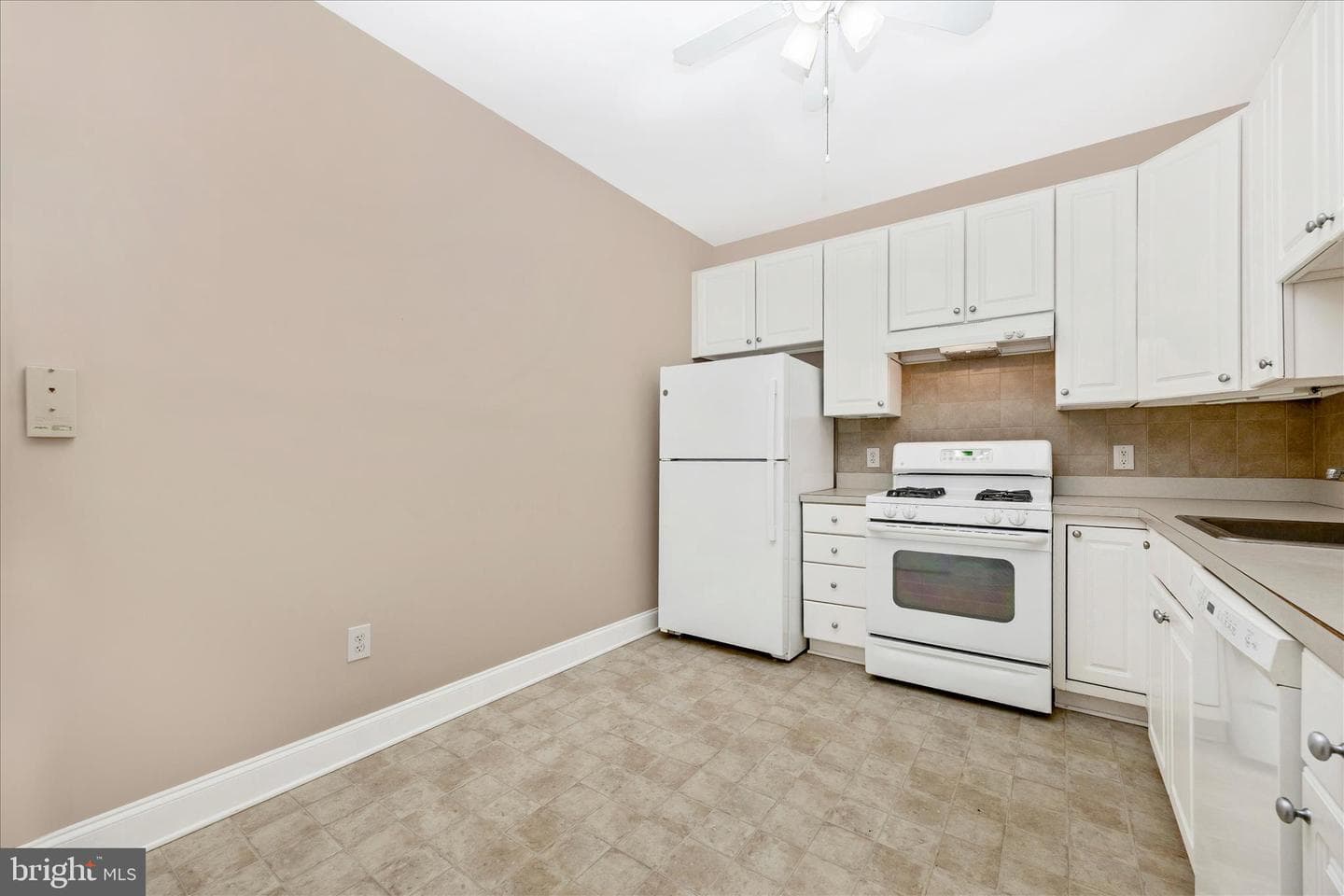 2250 Bear Den Road #207 photo 7