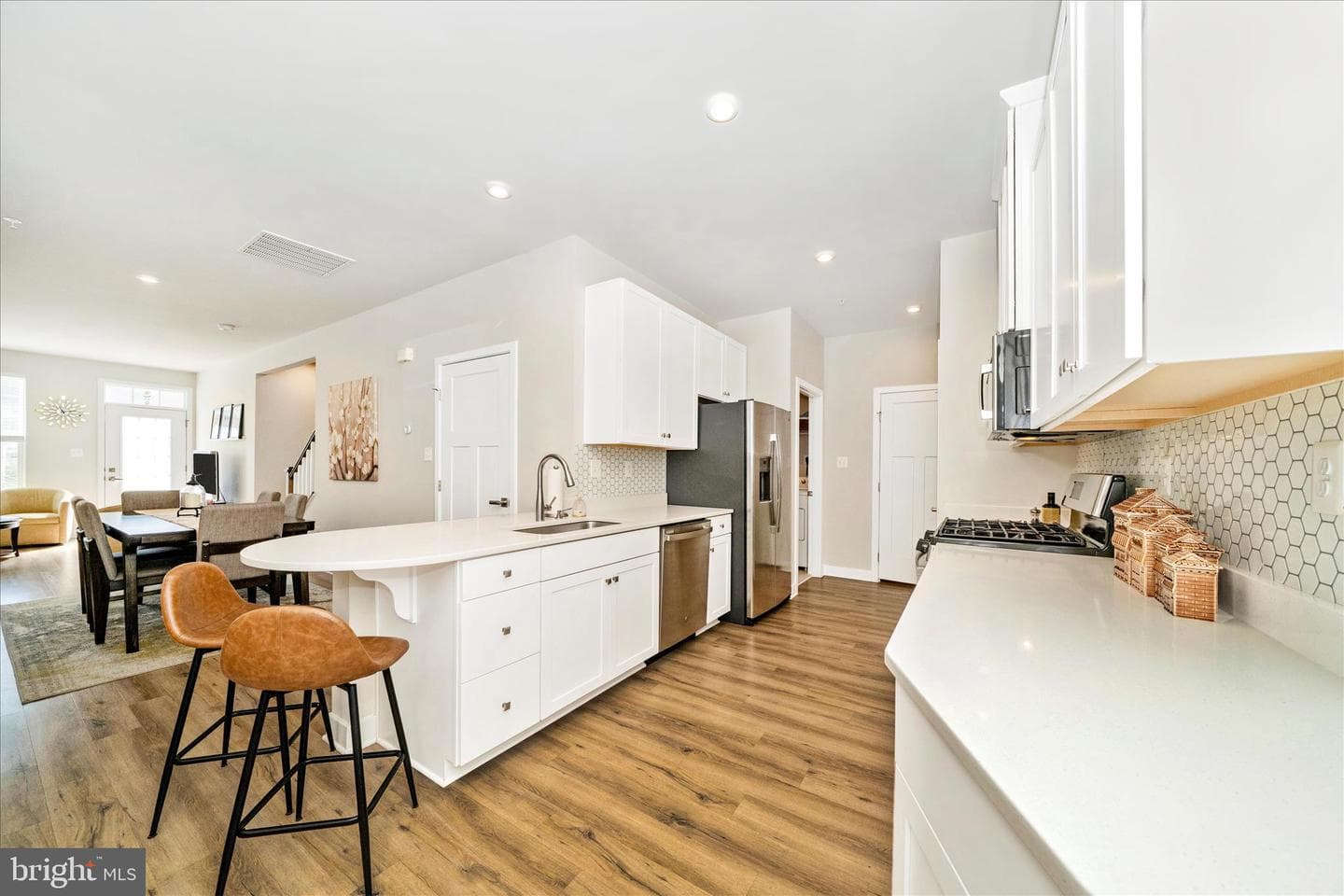 6443 Autumn Olive Drive photo 5