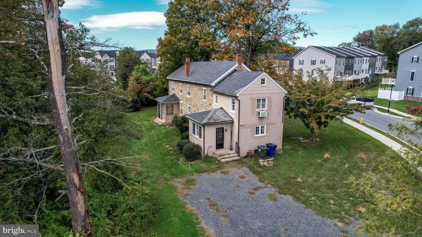 1776 Atlas Drive photo 3