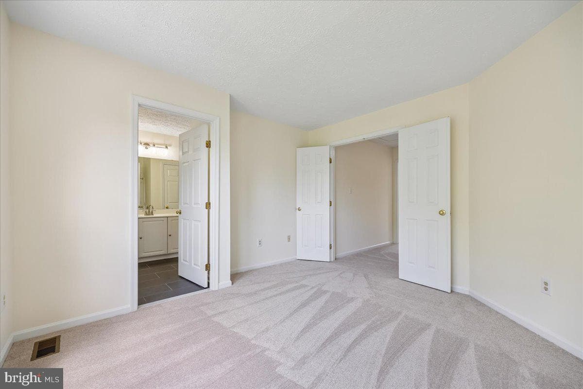 5481 Prince William Court photo 29