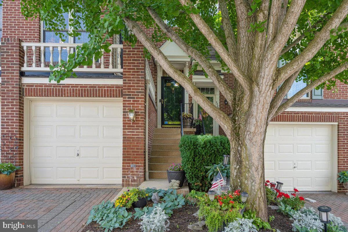 2231 Bear Den Road photo 3