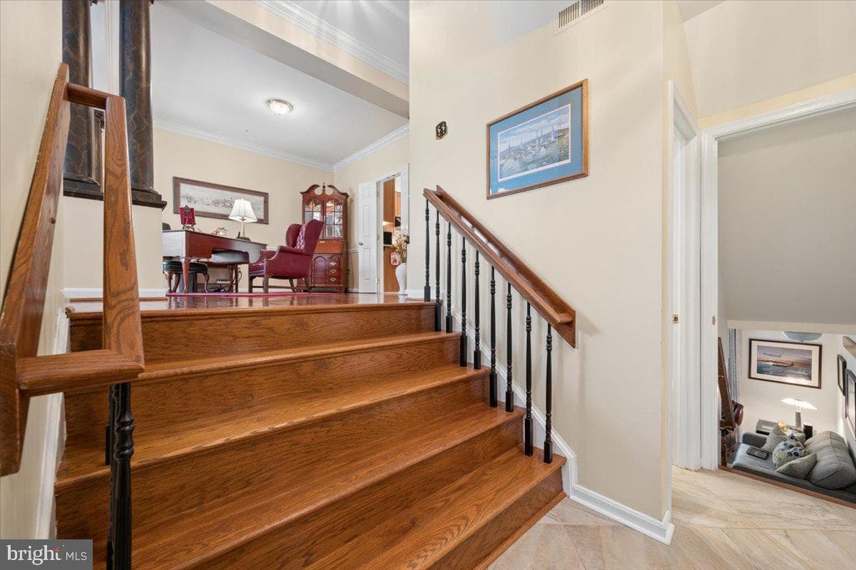 2231 Bear Den Road photo 7