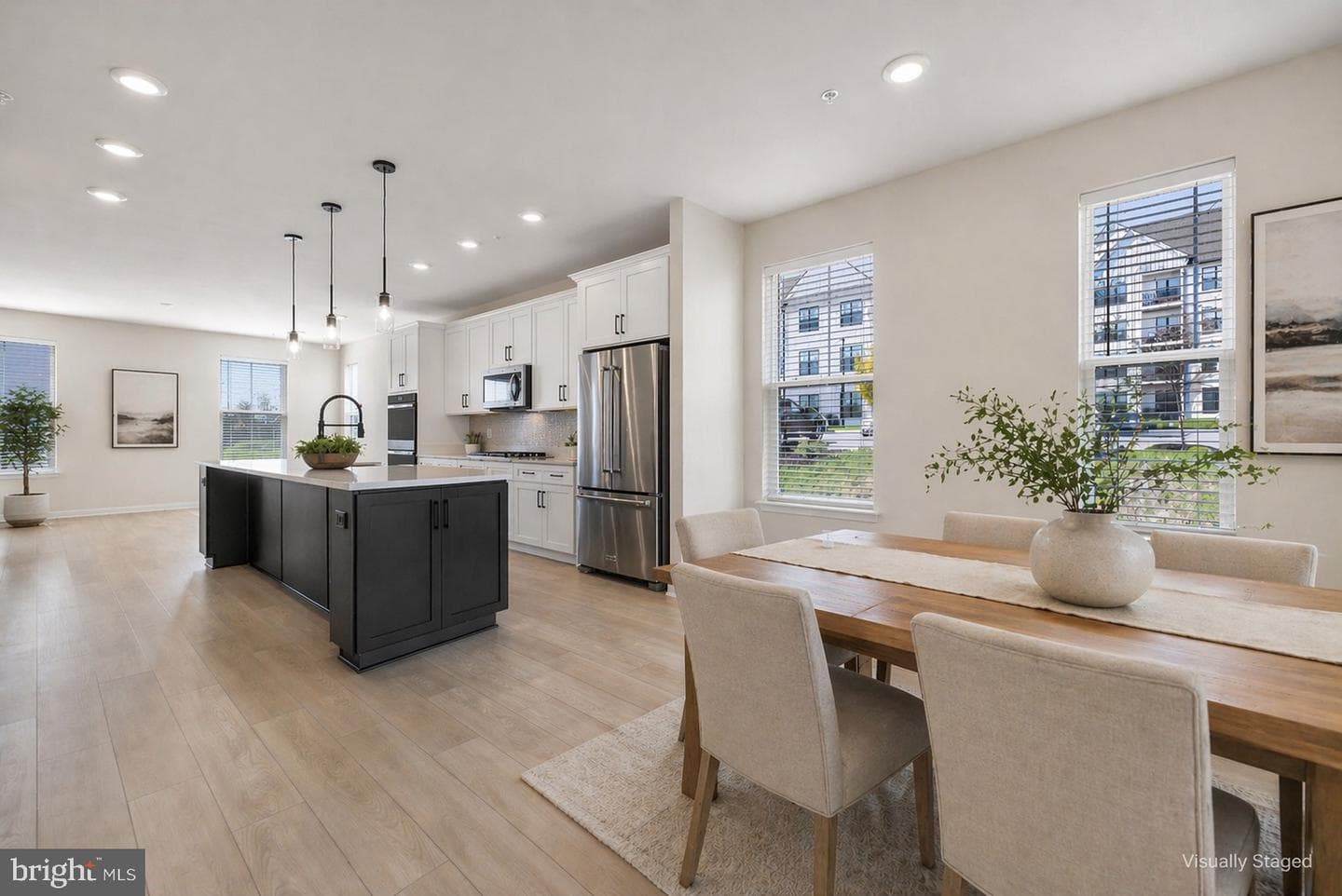 2132 Peace Lily Ln photo 2
