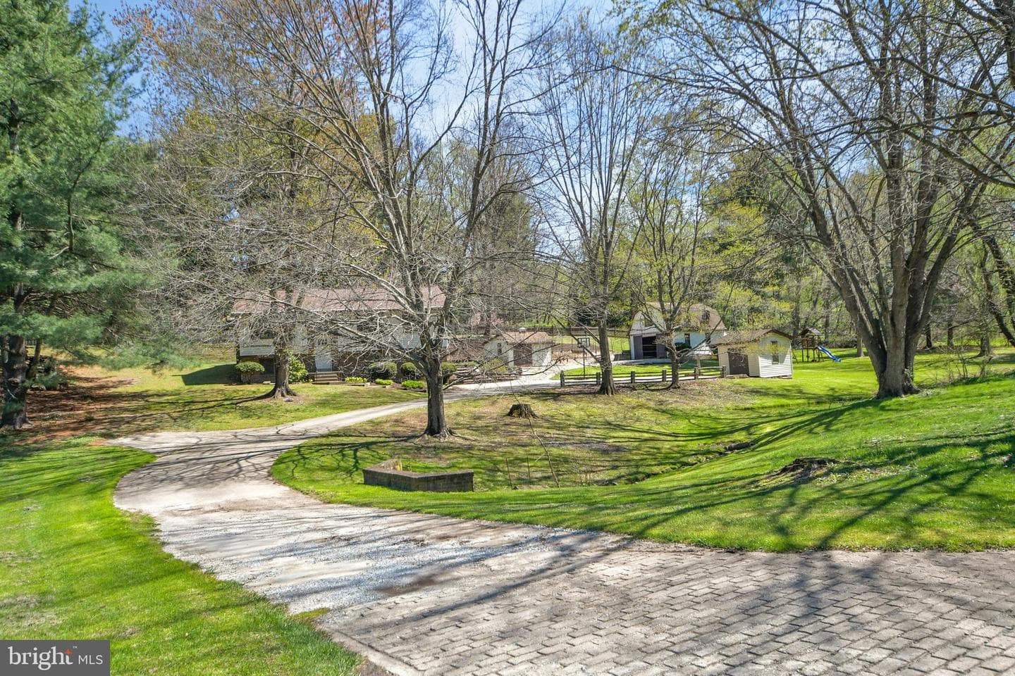 7914 Mount Pleasant Court E photo 47
