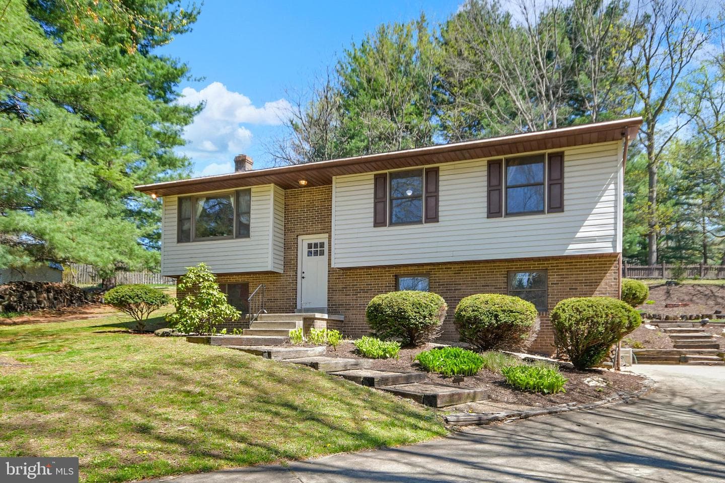7914 Mount Pleasant Court E photo 6
