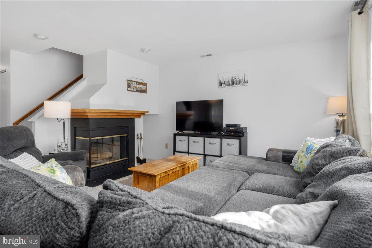 2610 Warren Way #3-7 photo 6