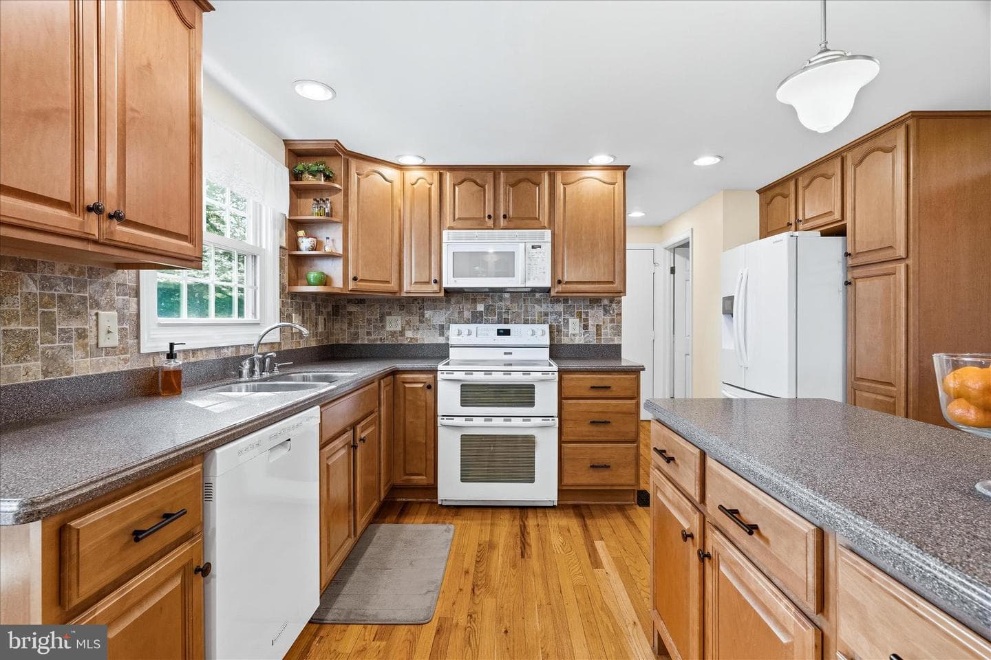 5905 Char Leigh Circle photo 10