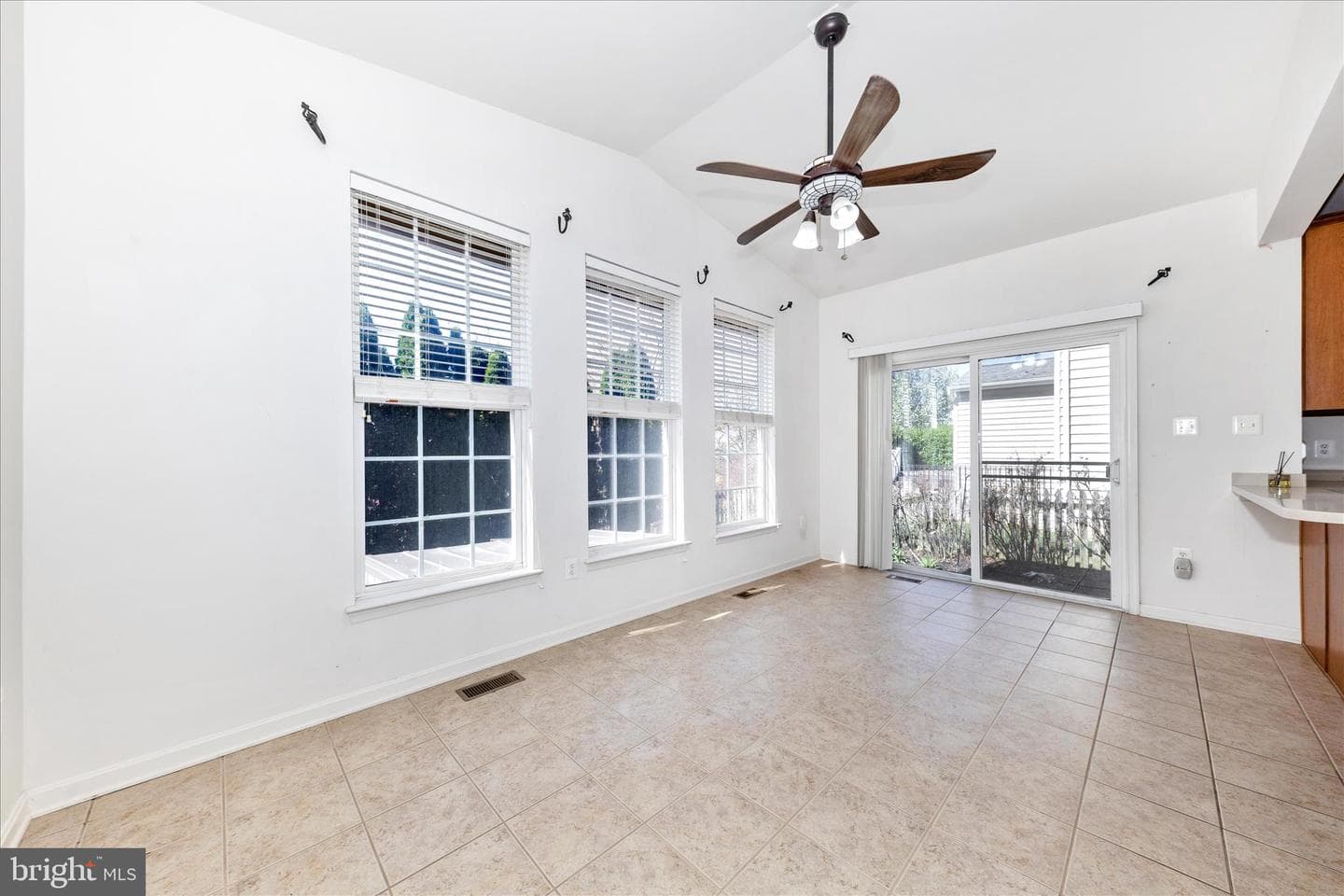 100 Sunlight Drive photo 52