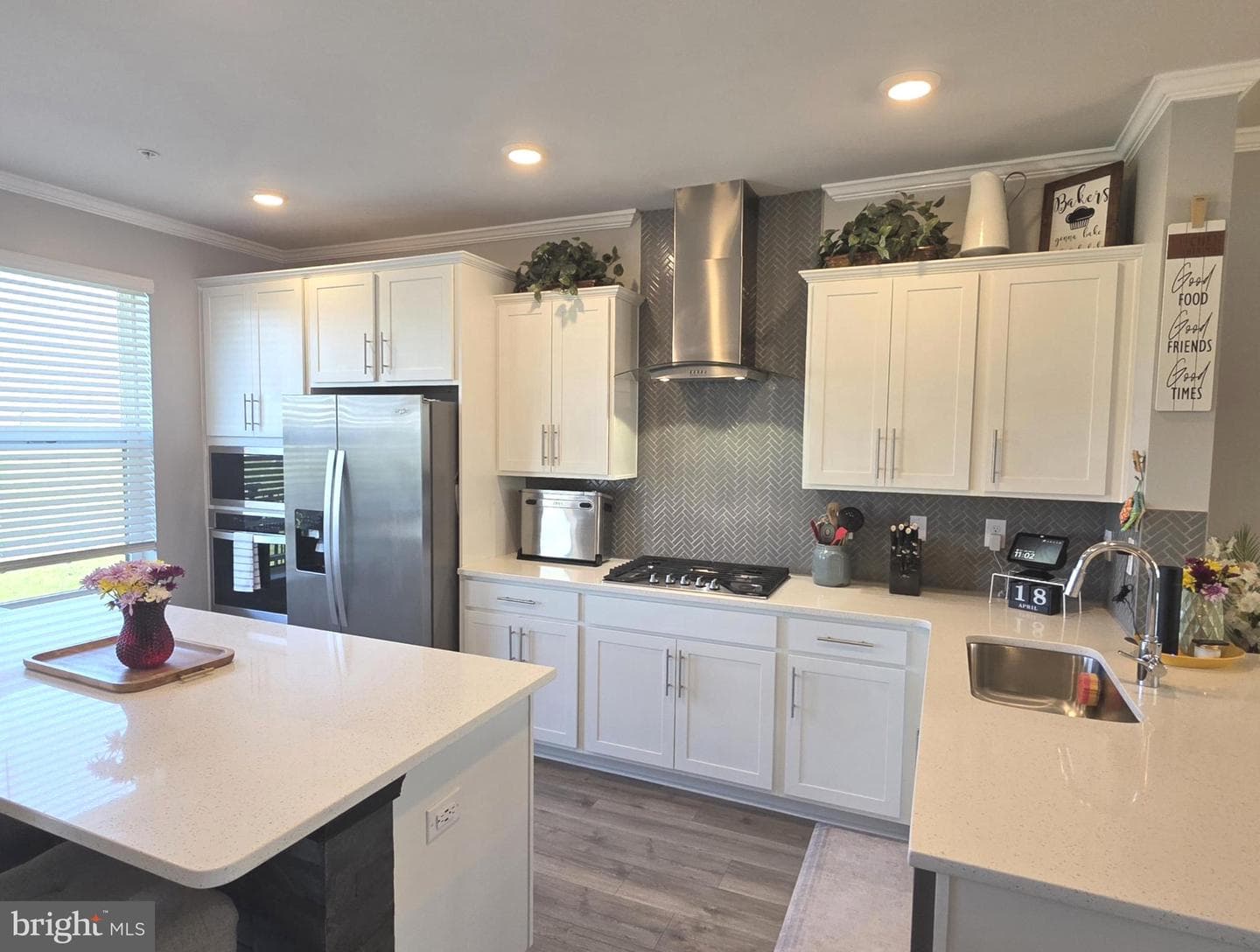 867 Amity Street photo 15