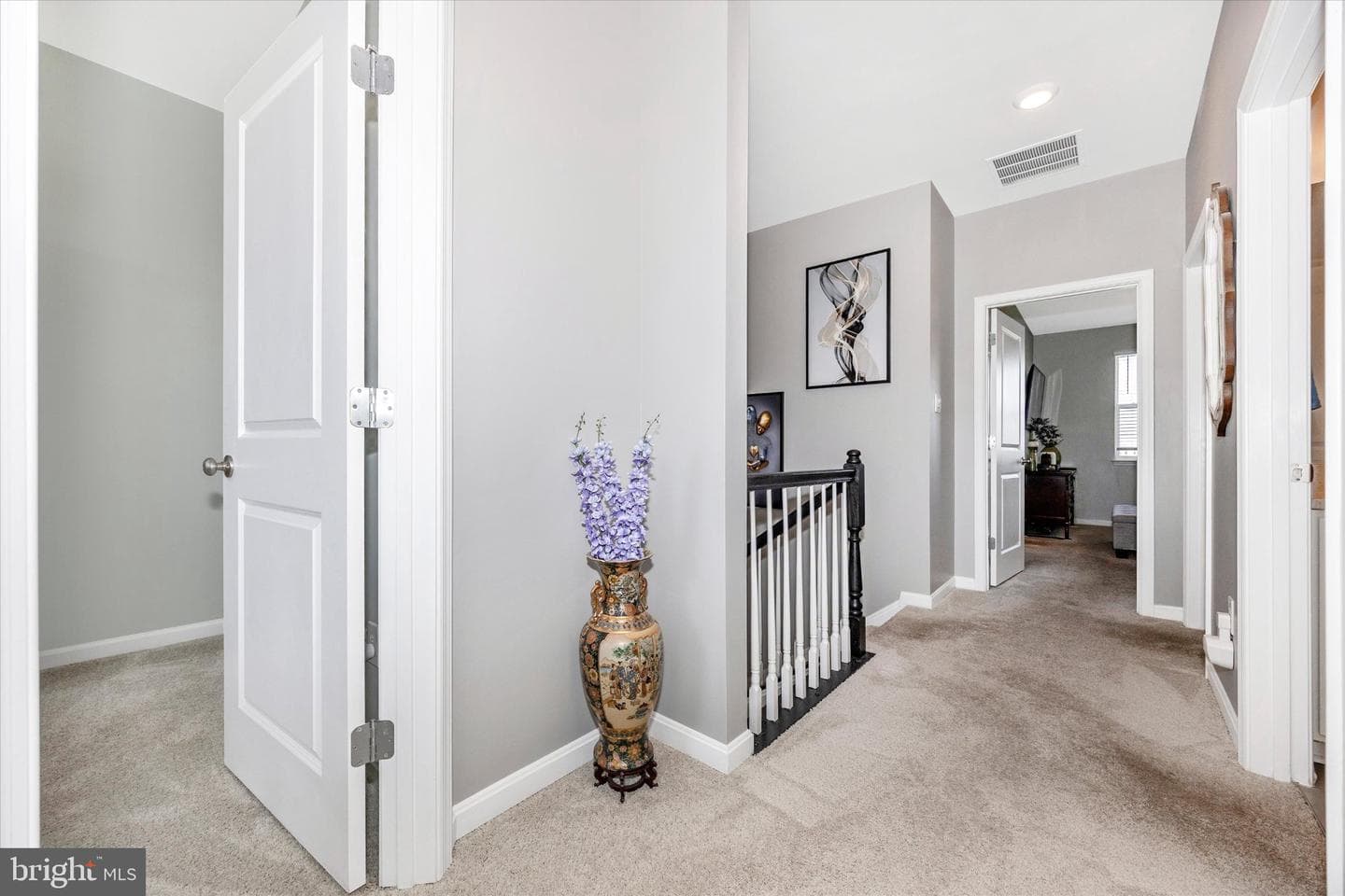 867 Amity Street photo 34