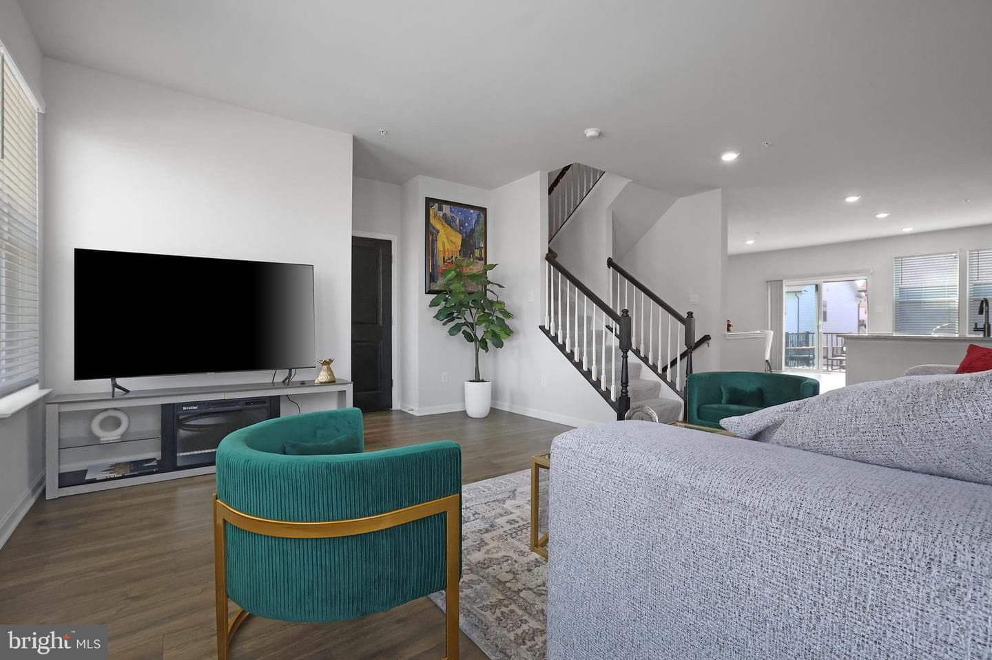854 Amity Street photo 12