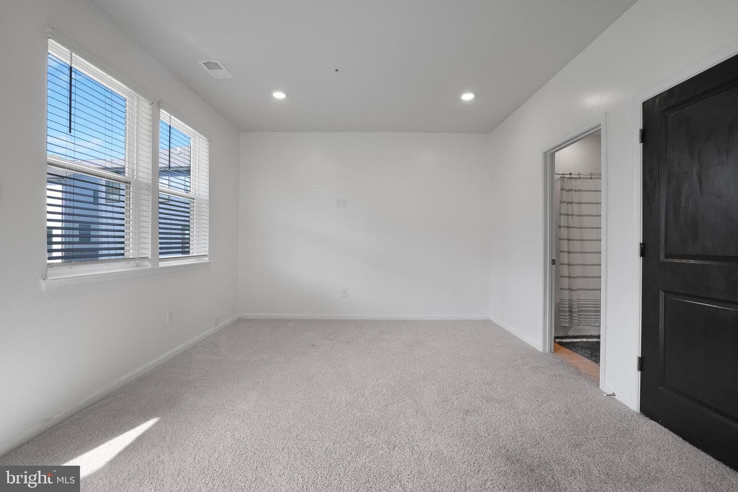854 Amity Street photo 38