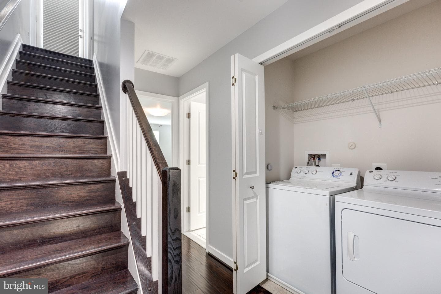 1430 Trafalgar Lane photo 22