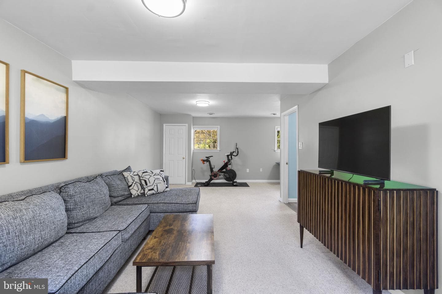 1011 Cheryls Court photo 19