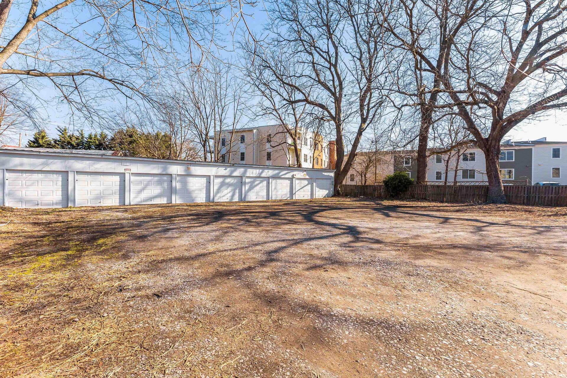 465 W South Street photo 2