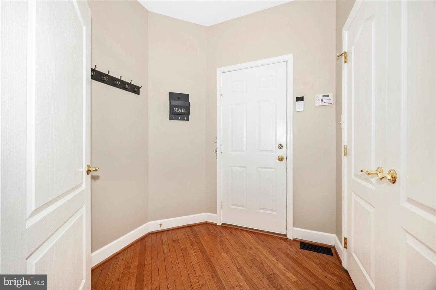 11007 Country Club Road photo 19