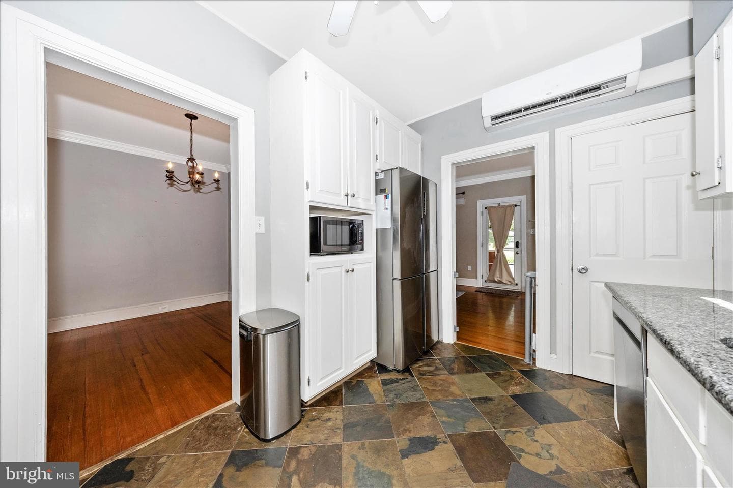 209 Monroe Avenue photo 14
