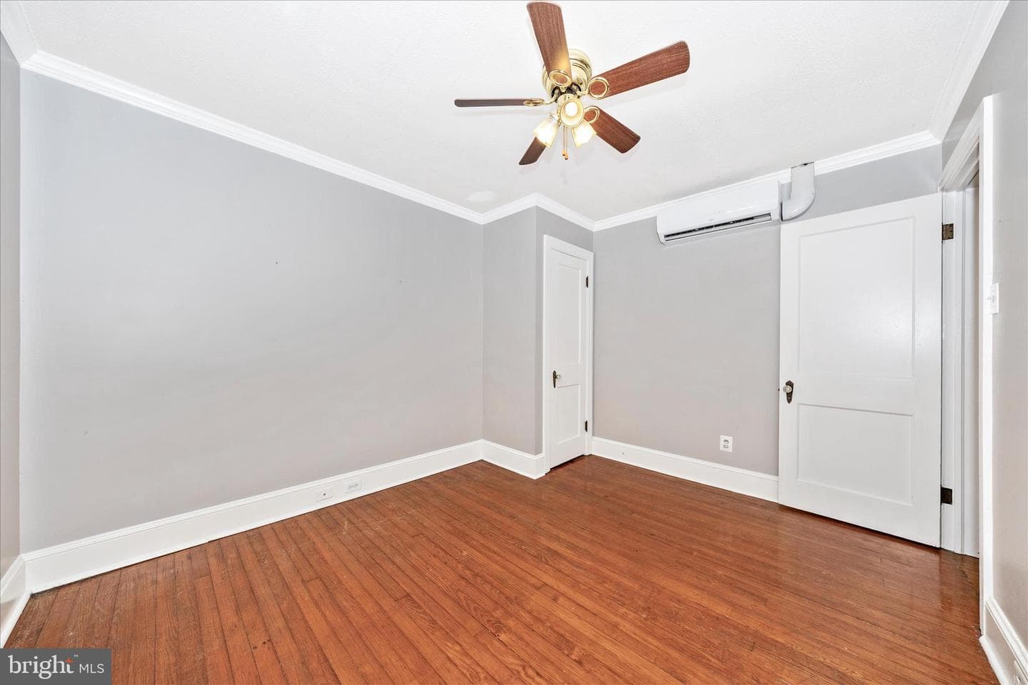 209 Monroe Avenue photo 23