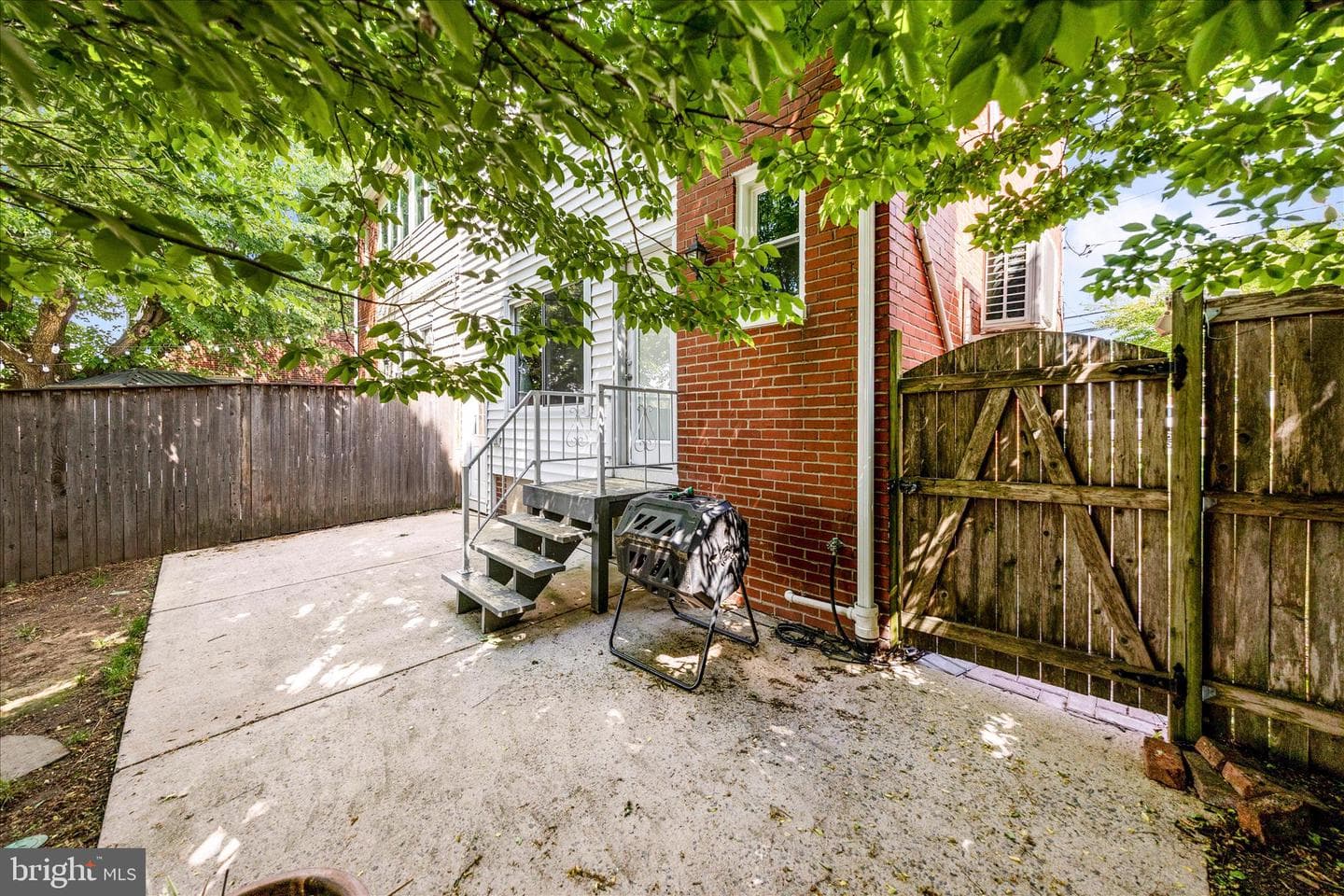 209 Monroe Avenue photo 45