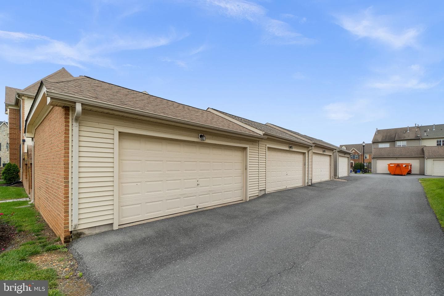 2553 Island Grove Boulevard photo 21