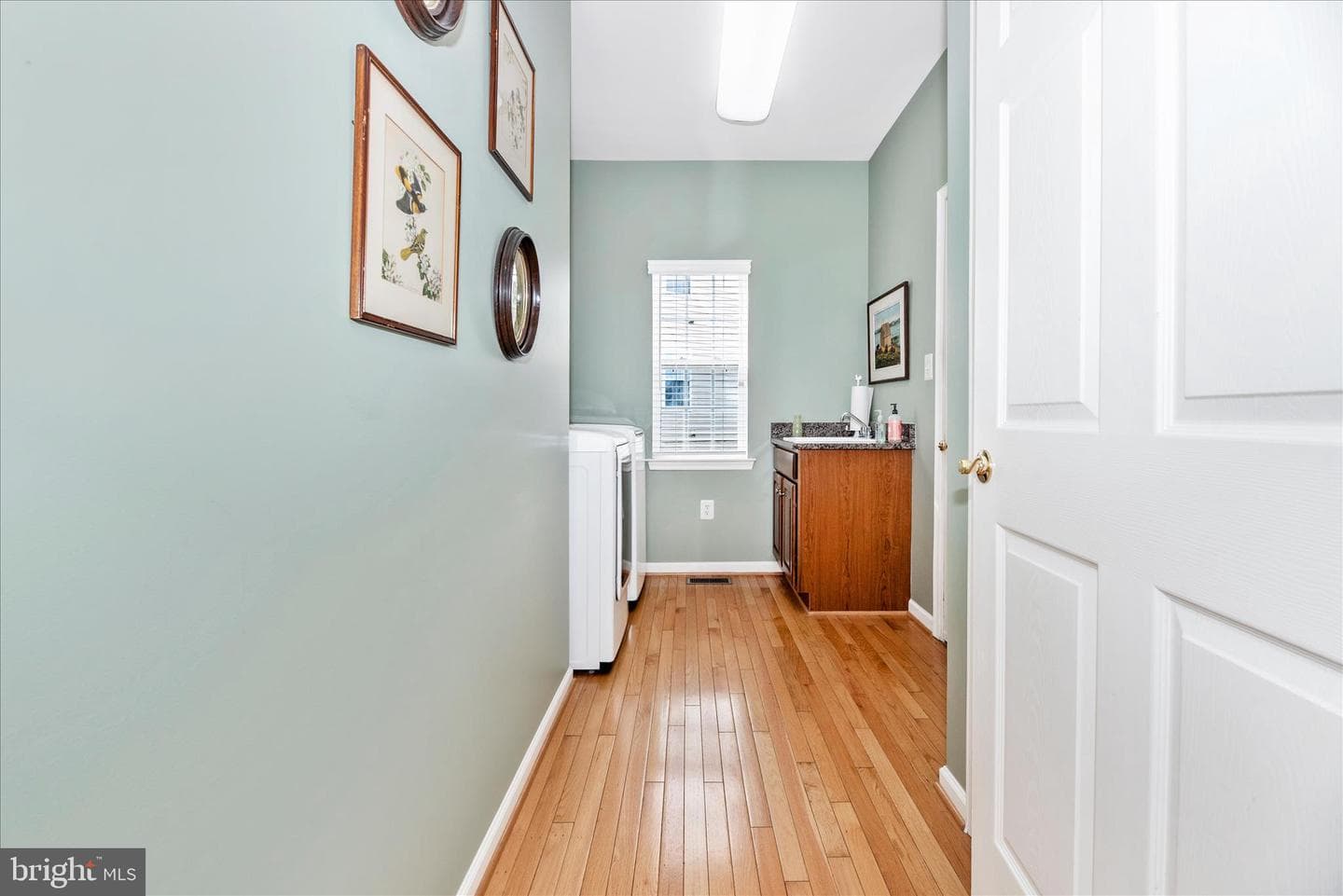 10604 Victorian Avenue photo 20