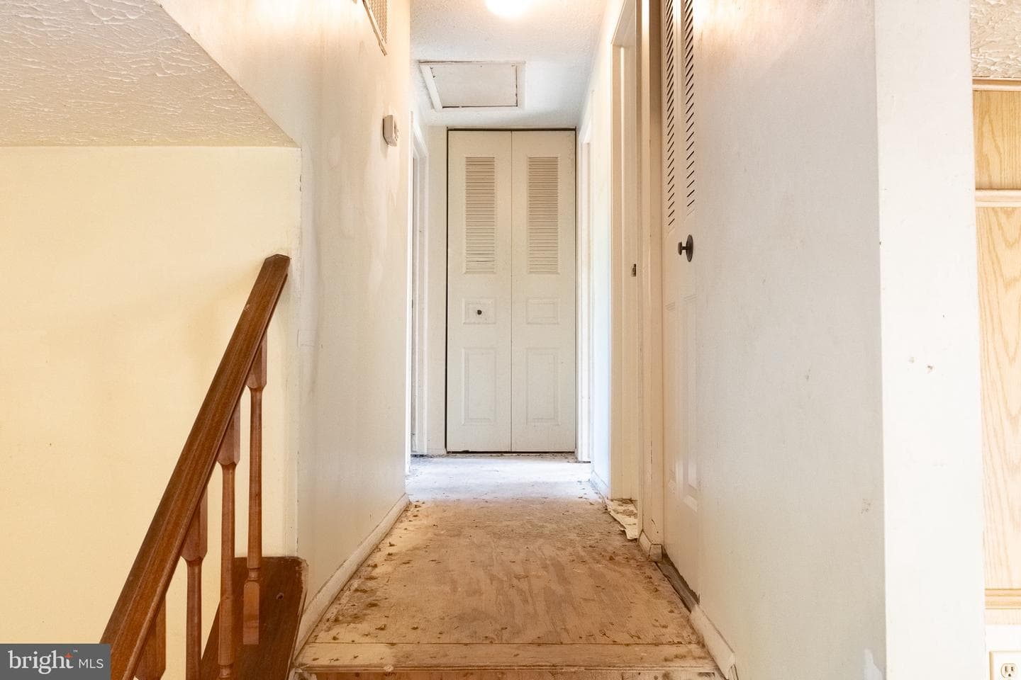 452 Center Street photo 18