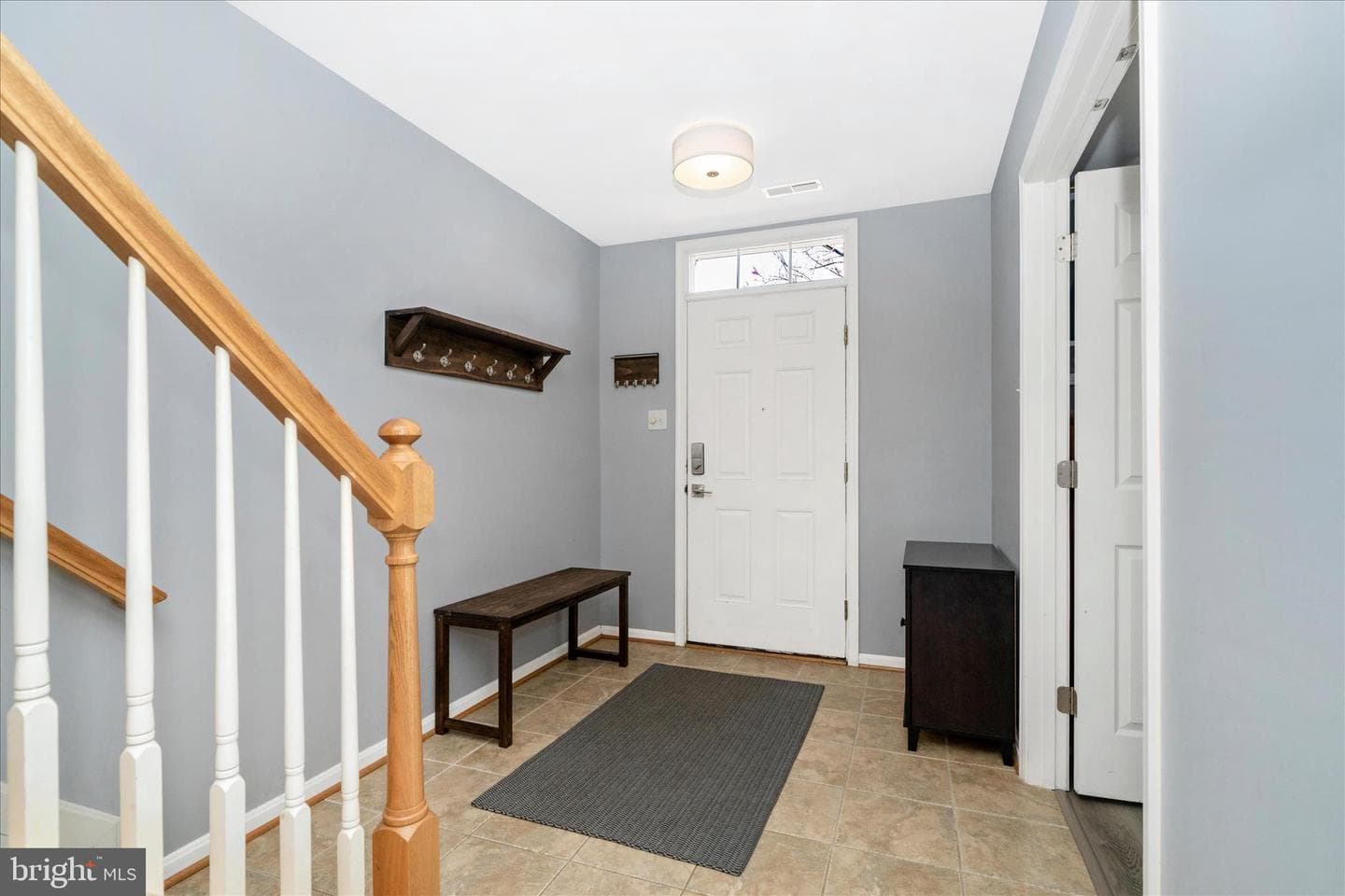 584 Ellison Court photo 3