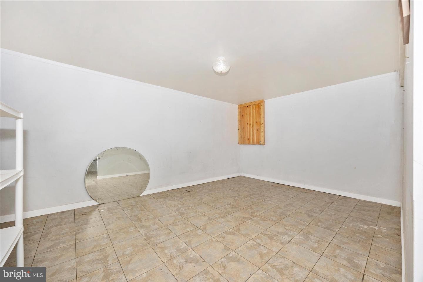 9549 Fingerboard Road photo 32