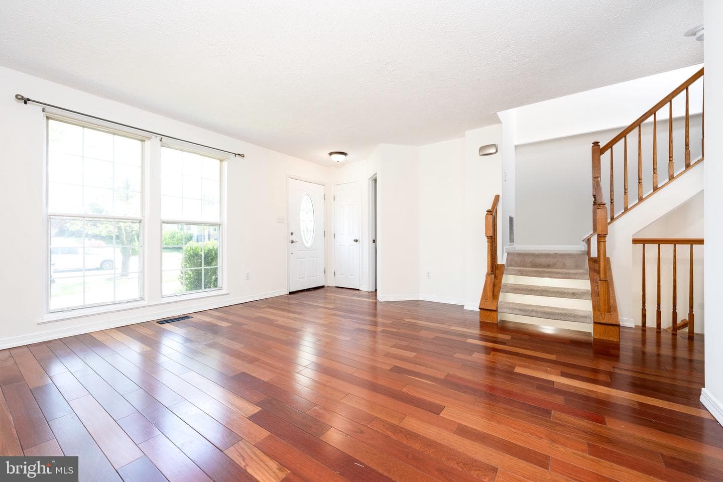 5490 Prince William Court photo 18