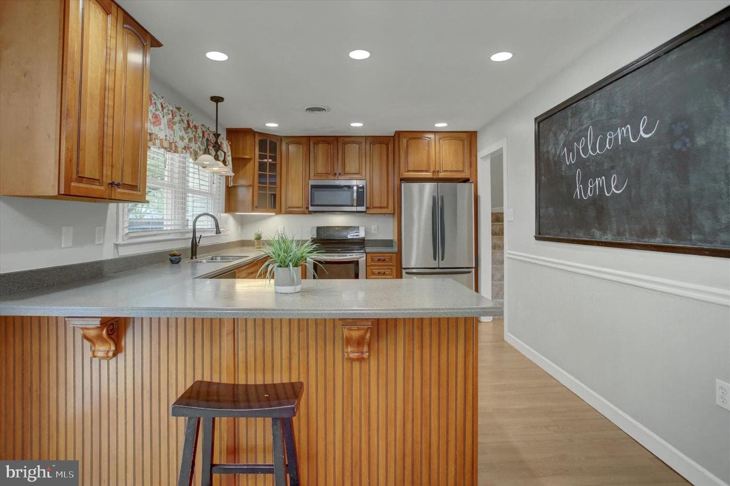121 Albany Avenue E photo 13