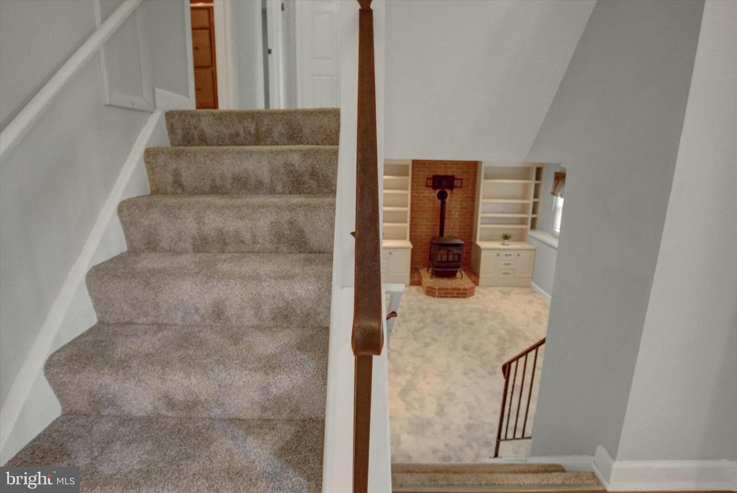 121 Albany Avenue E photo 20