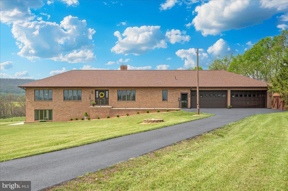 6540 Picnic Woods Road photo 5