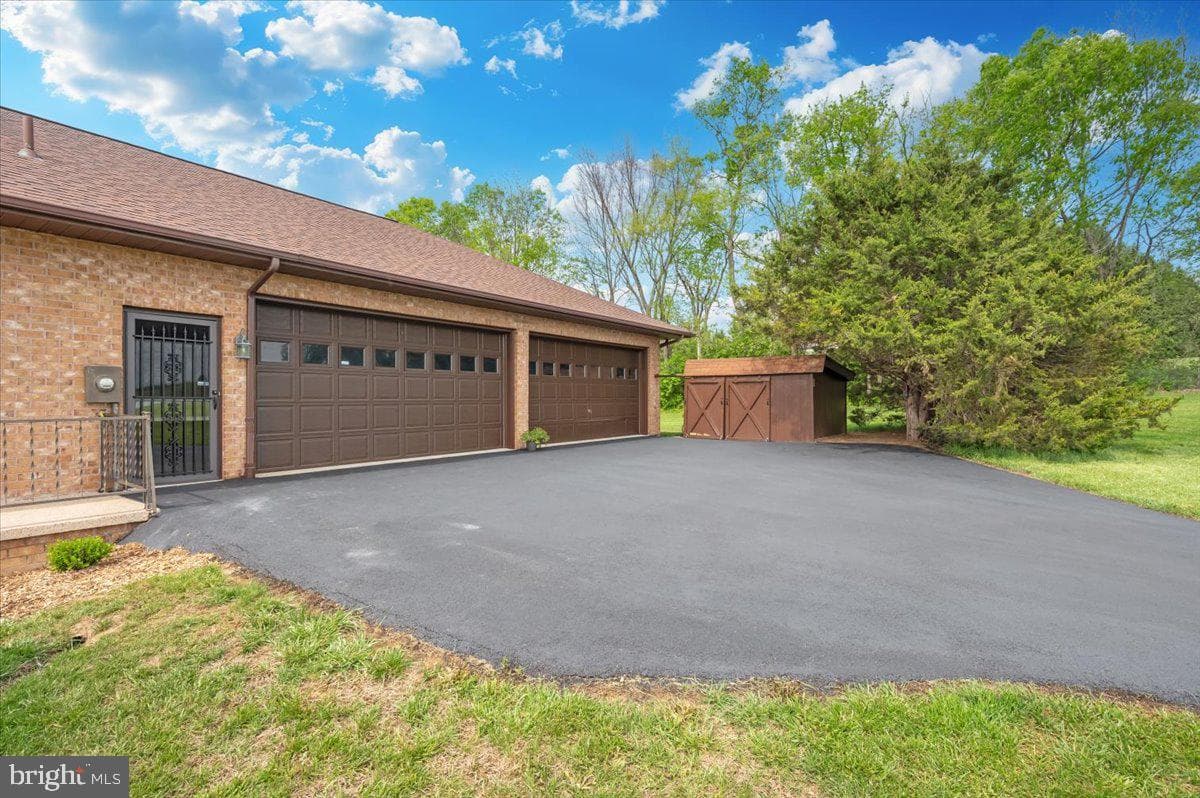 6540 Picnic Woods Road photo 7