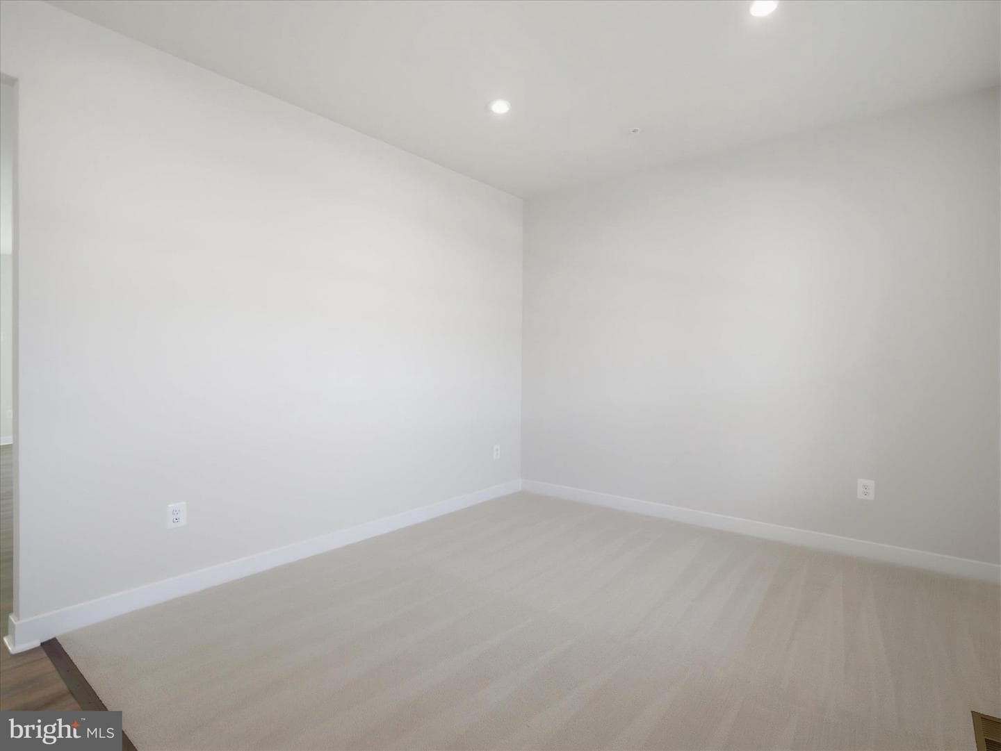 1205 Katahdin Dr photo 4