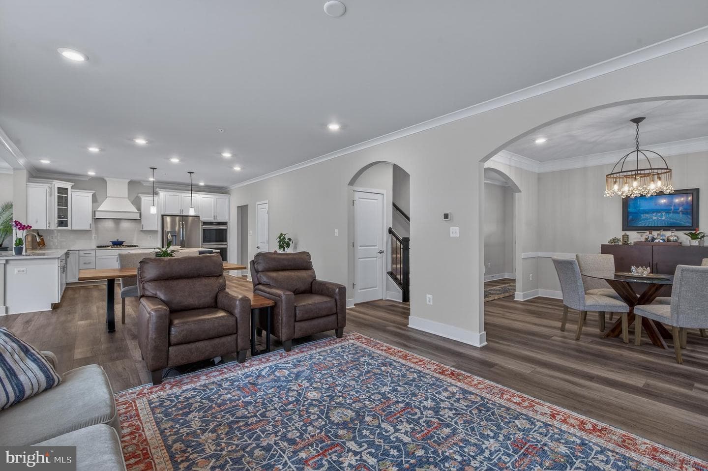 1004 Village Green Way photo 12