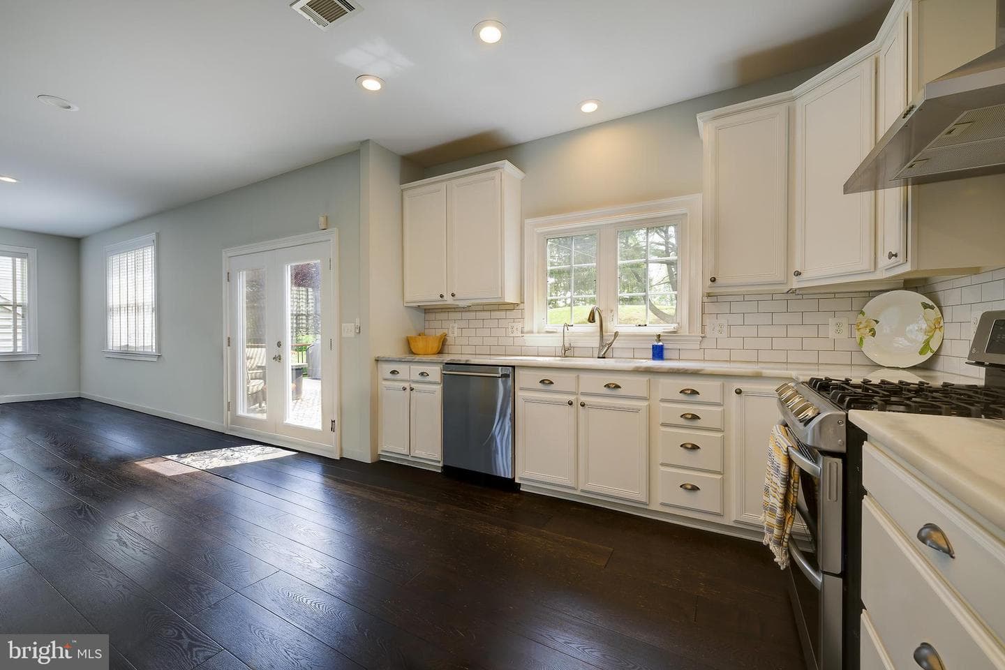 6905 Wimbledon Court photo 10