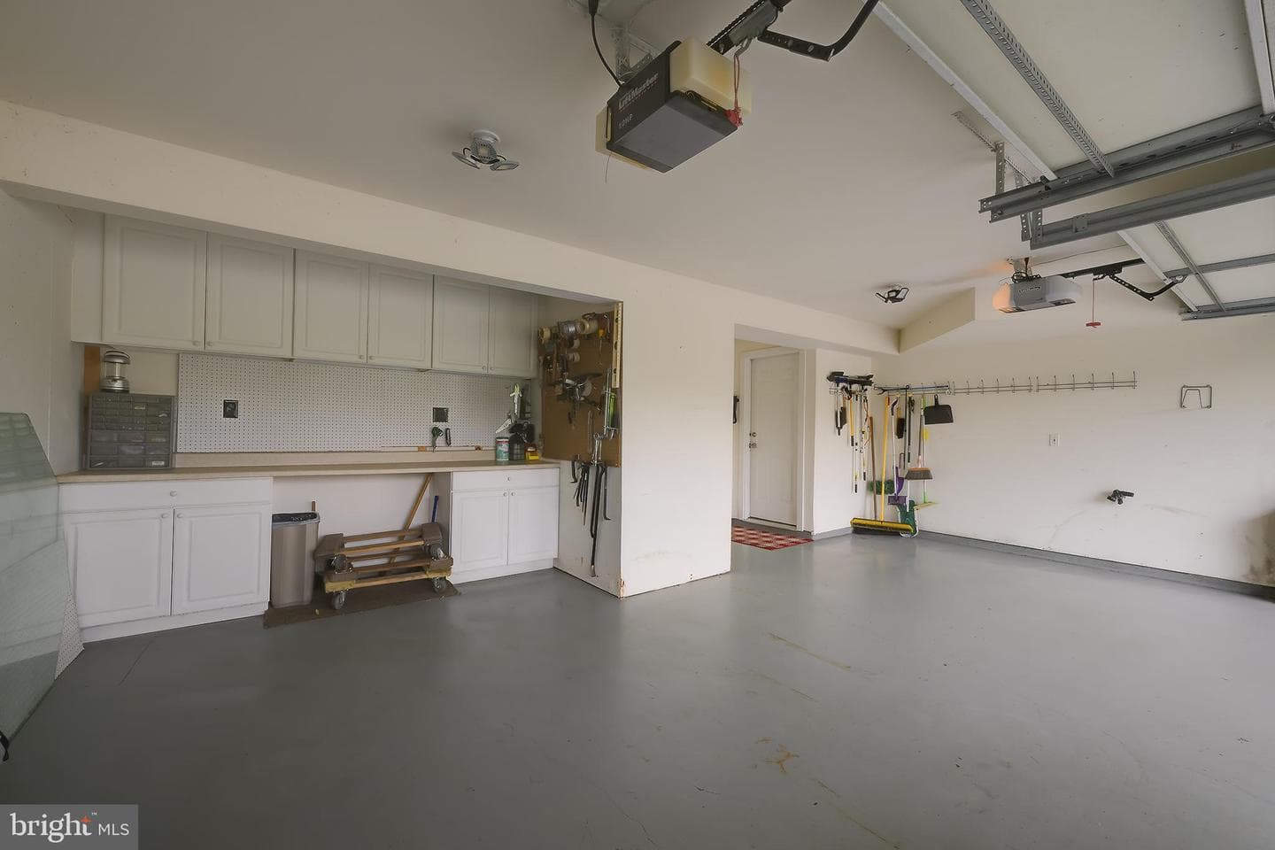 6905 Wimbledon Court photo 24