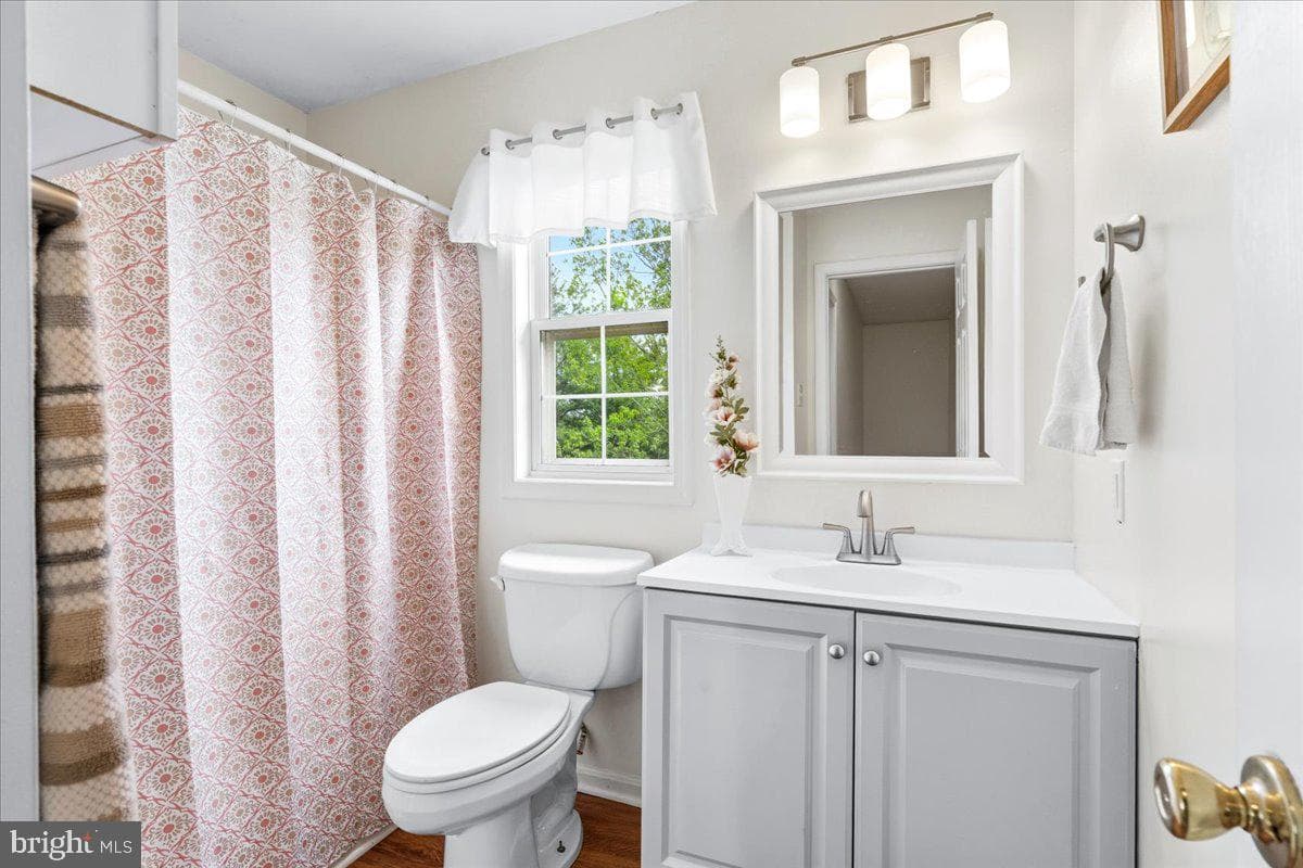 18 Robindale Drive photo 21