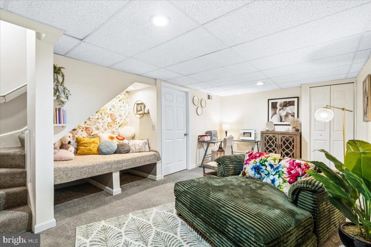 18 Robindale Drive photo 27