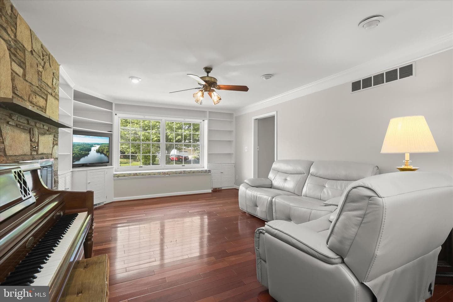 8208 Glendale Drive photo 26