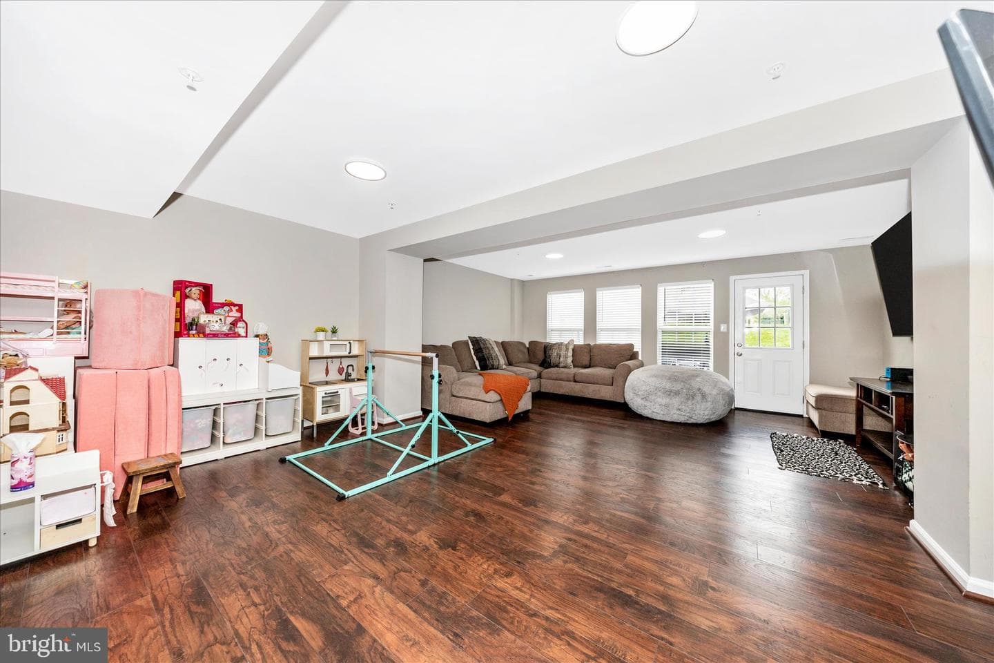 6631 Mcgrath Place photo 19