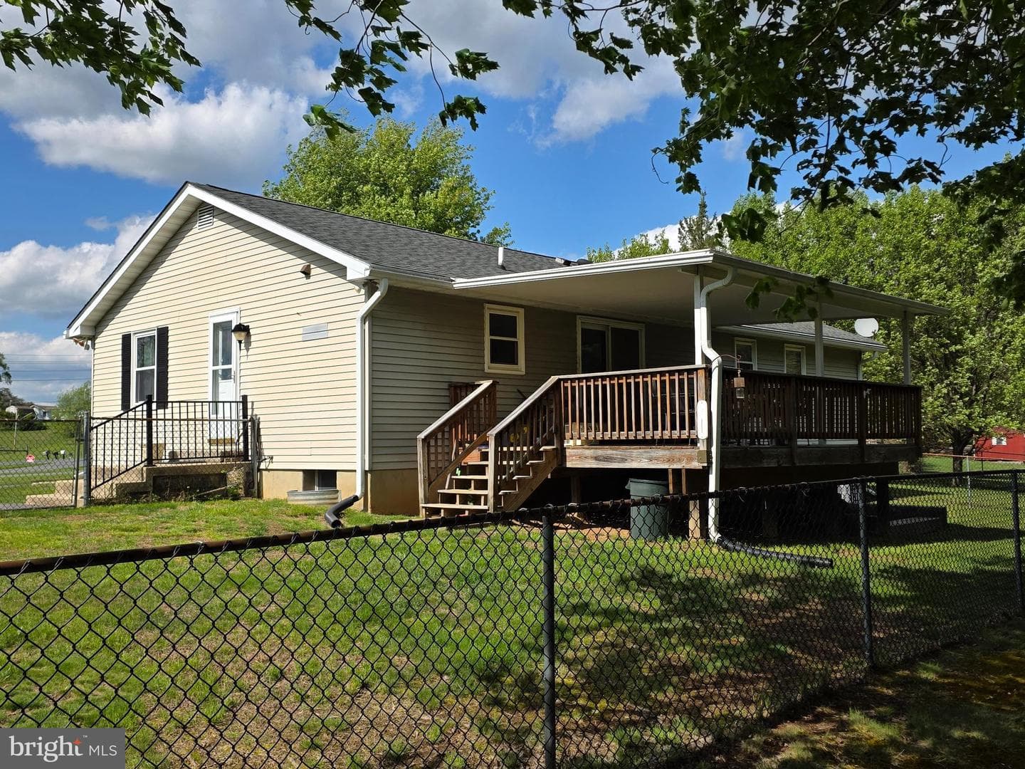 5601 Woodville Road photo 2
