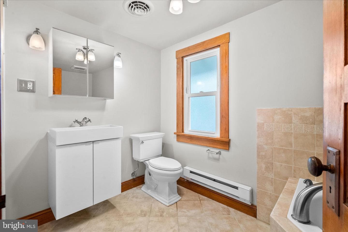 218 N Delaware Avenue photo 32