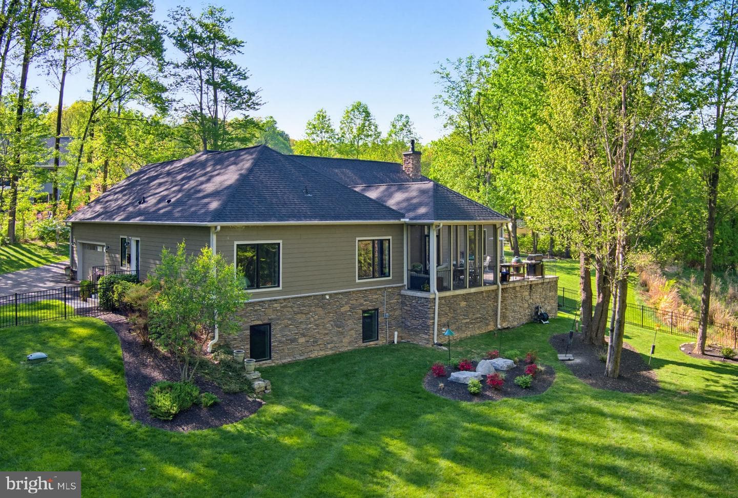 8103 Mojave Court photo 55