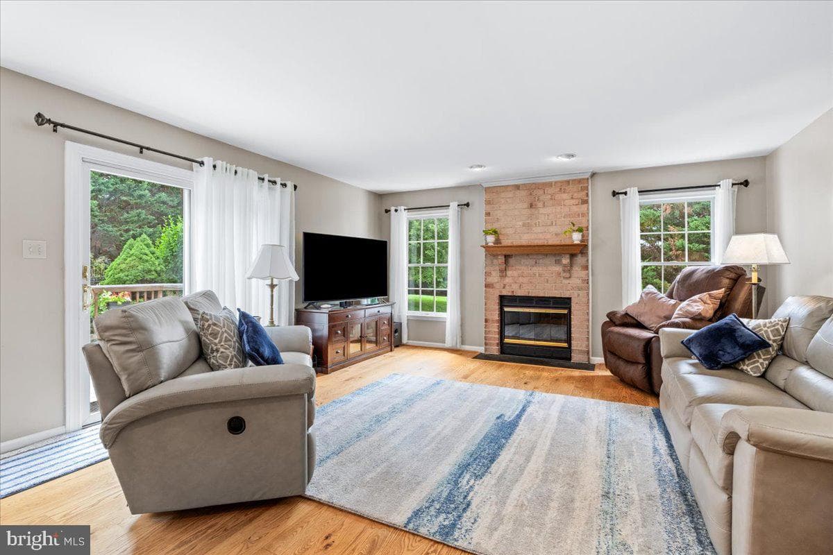 4706 Hardwood Court photo 28