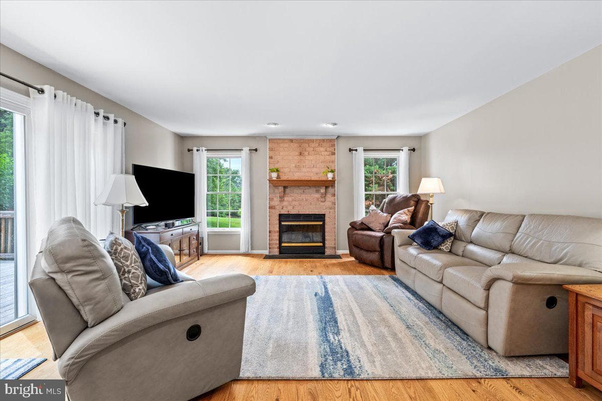 4706 Hardwood Court photo 29